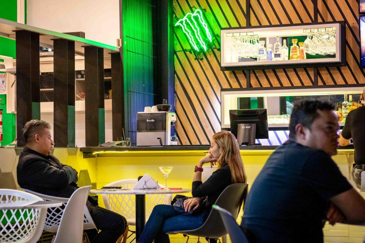 מדיין Lleras Green Hotel מראה חיצוני תמונה