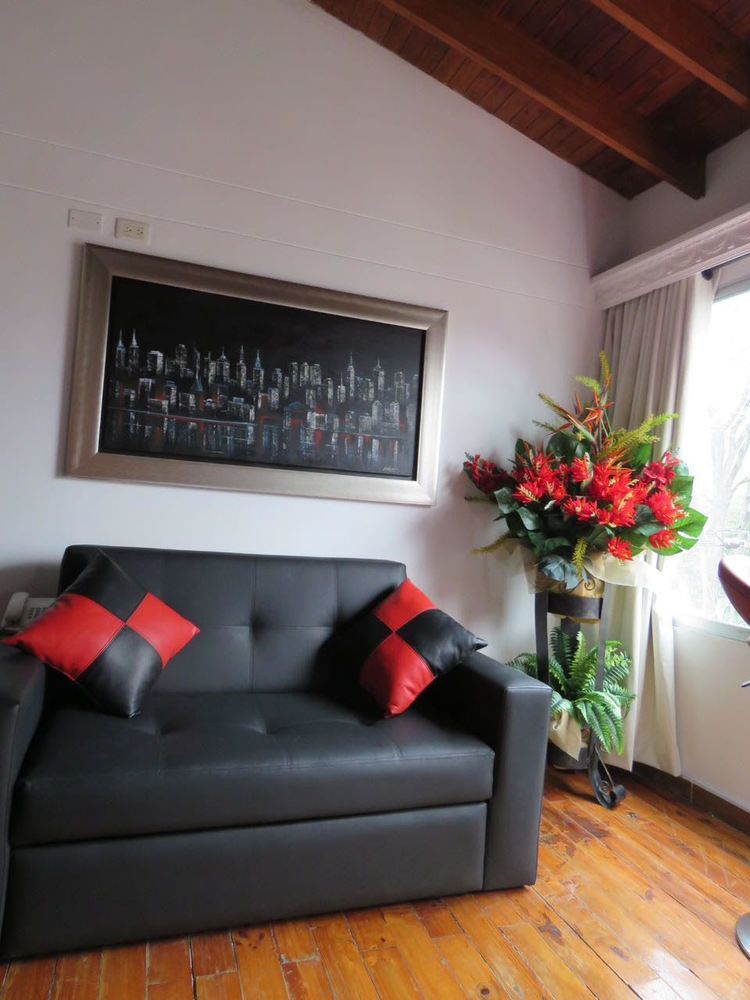 מדיין Lleras Green Hotel מראה חיצוני תמונה