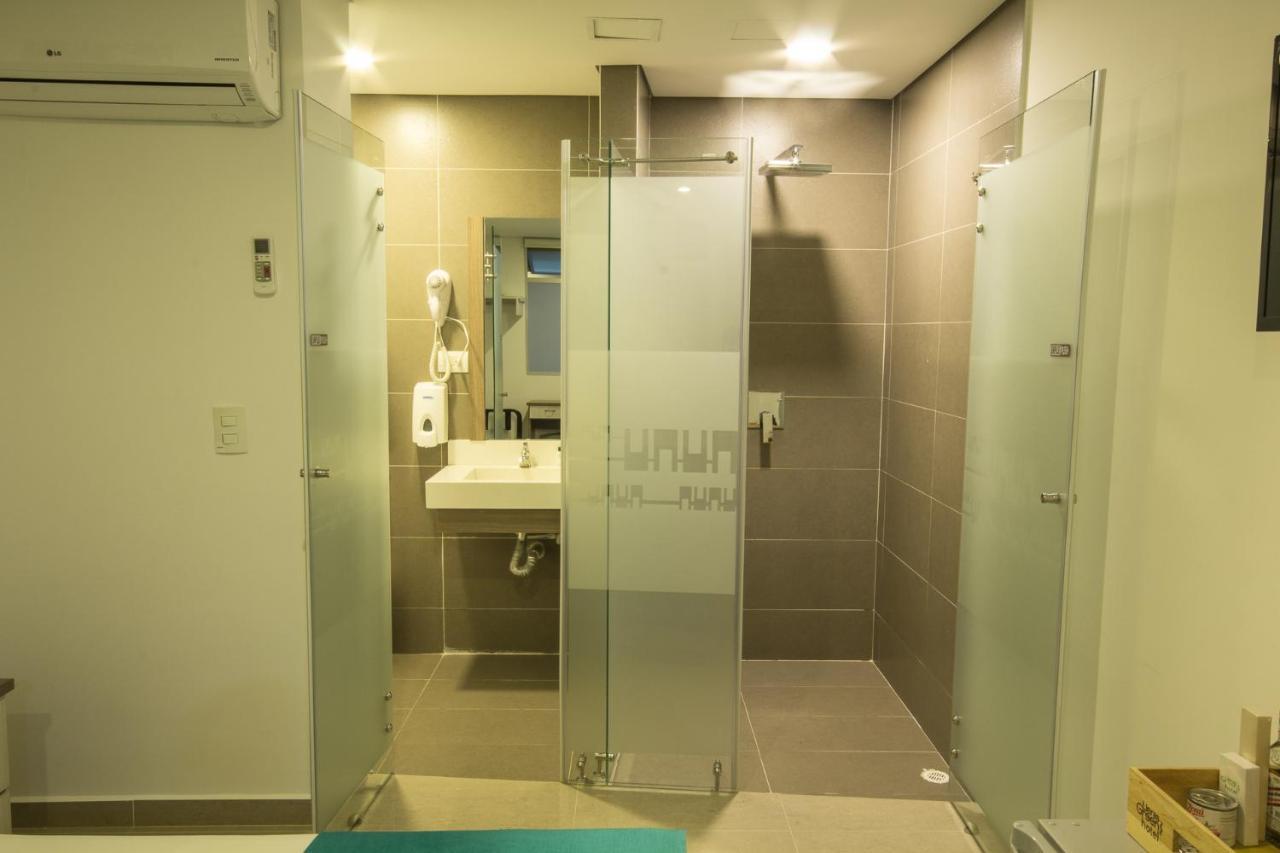 מדיין Lleras Green Hotel מראה חיצוני תמונה