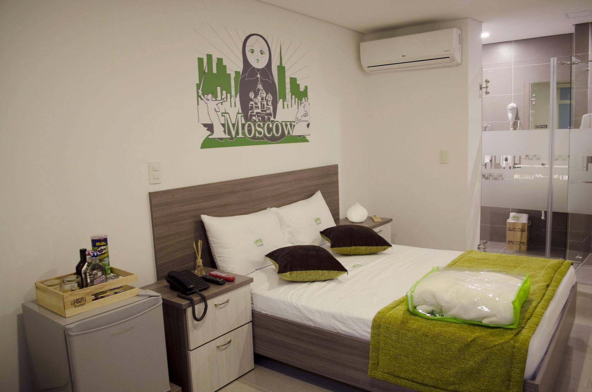 מדיין Lleras Green Hotel מראה חיצוני תמונה