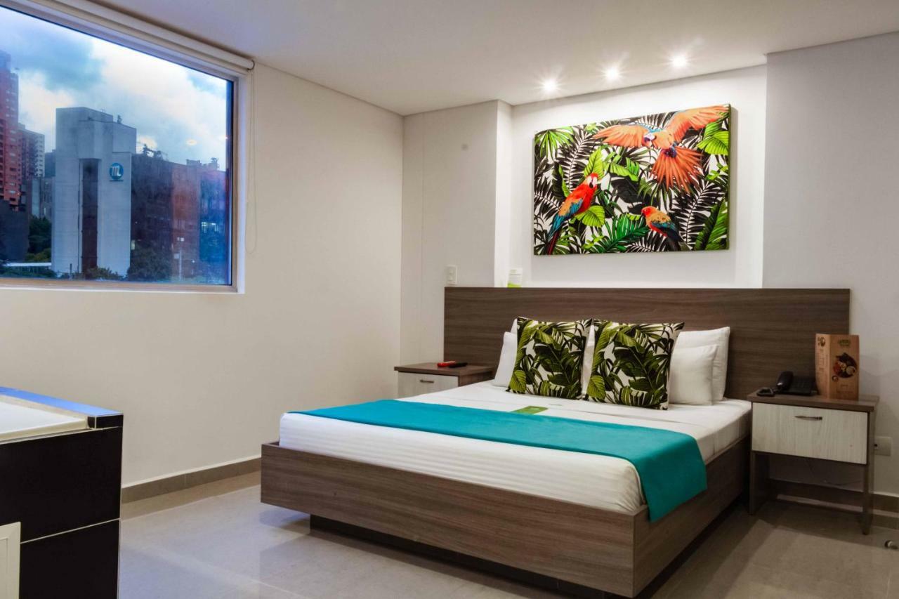 מדיין Lleras Green Hotel מראה חיצוני תמונה